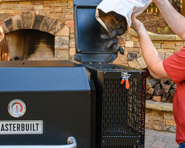 Masterbuilt Gravity Series 800 Digital Charcoal Grill + Smoker - Image 6
